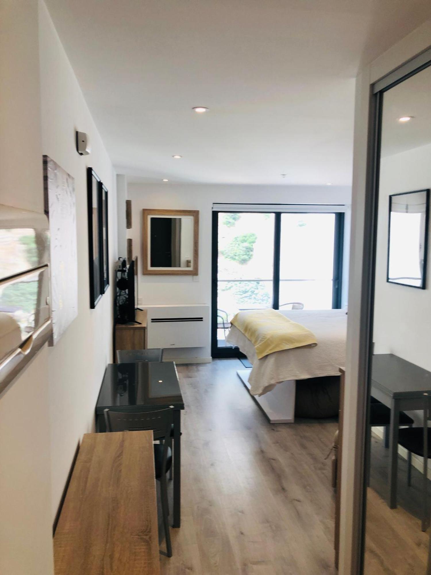 Cp High Floor Luxury Studio Sleeps 3 غيبرالتار المظهر الخارجي الصورة